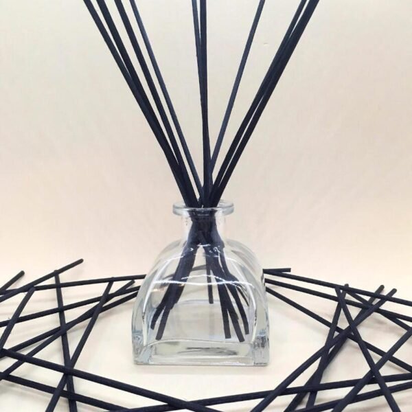 Varilla De Rattan Negra 26cms X50u.