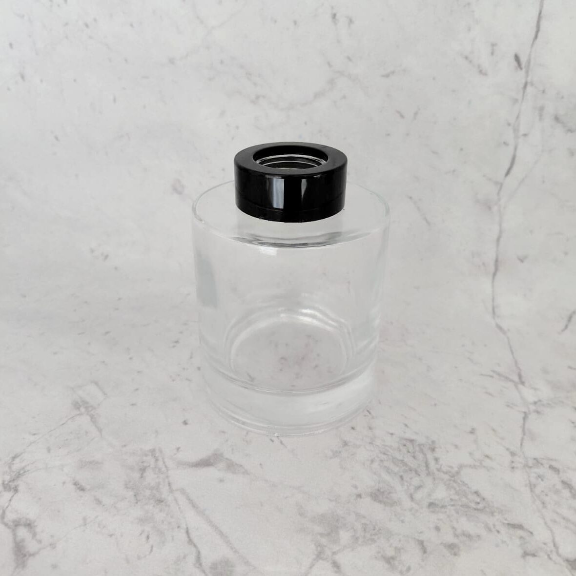 WhatsApp Image 2026-02-06 at 08.48.45 Frasco Difusor Vidrio Afrodita 200ml Tapa Negra - Image 1